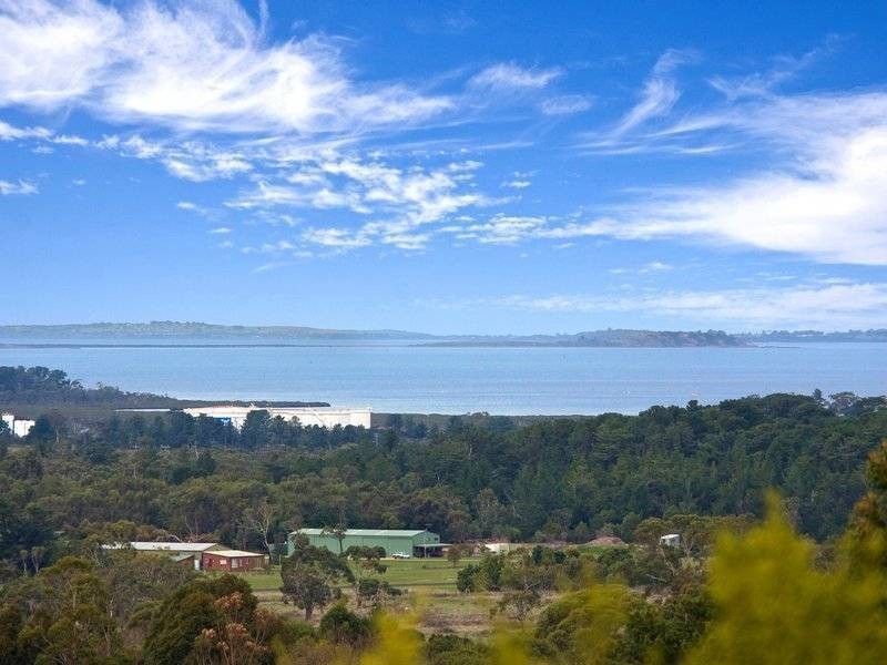 16 Peach Grove, Tyabb VIC 3913