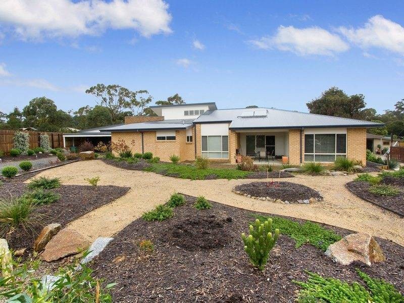 8 Zarah Court, Somers VIC 3927