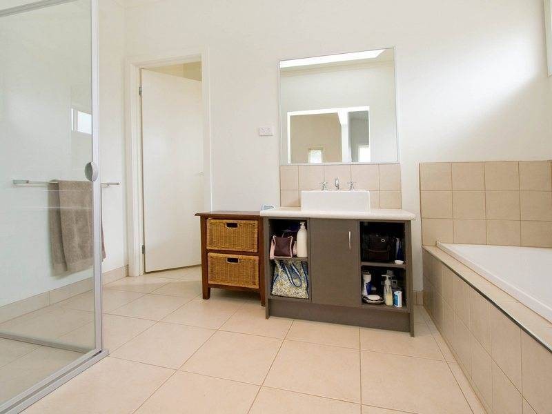 8 Zarah Court, Somers VIC 3927