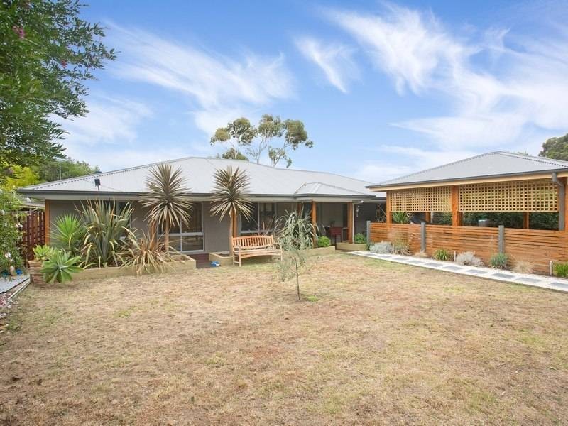8 Albert Crescent, Balnarring VIC 3926