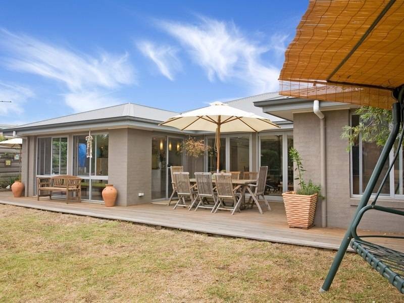 8 Albert Crescent, Balnarring VIC 3926