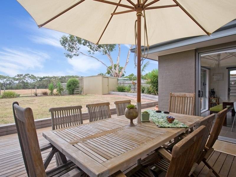 8 Albert Crescent, Balnarring VIC 3926