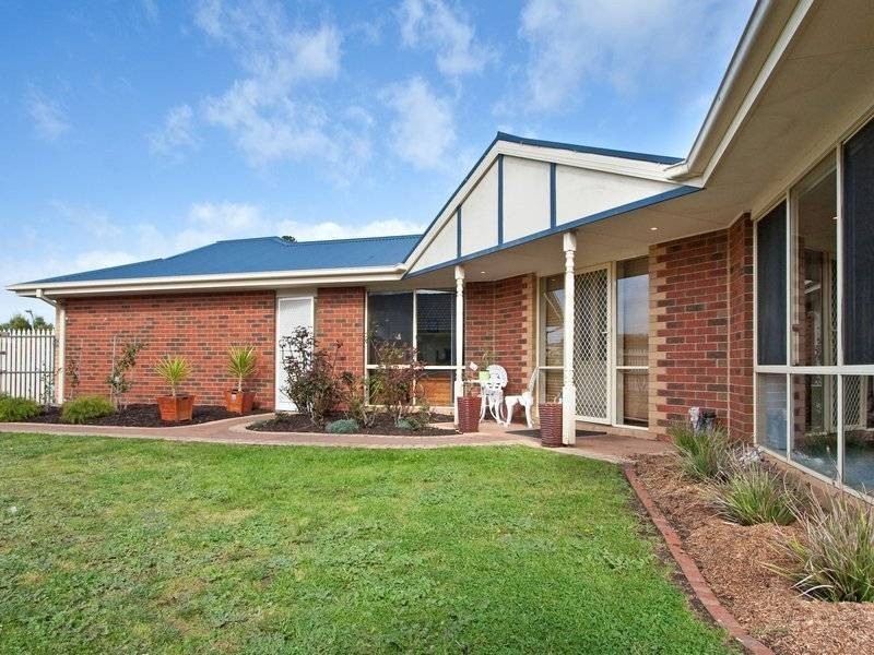 16 Village Street, Balnarring VIC 3926