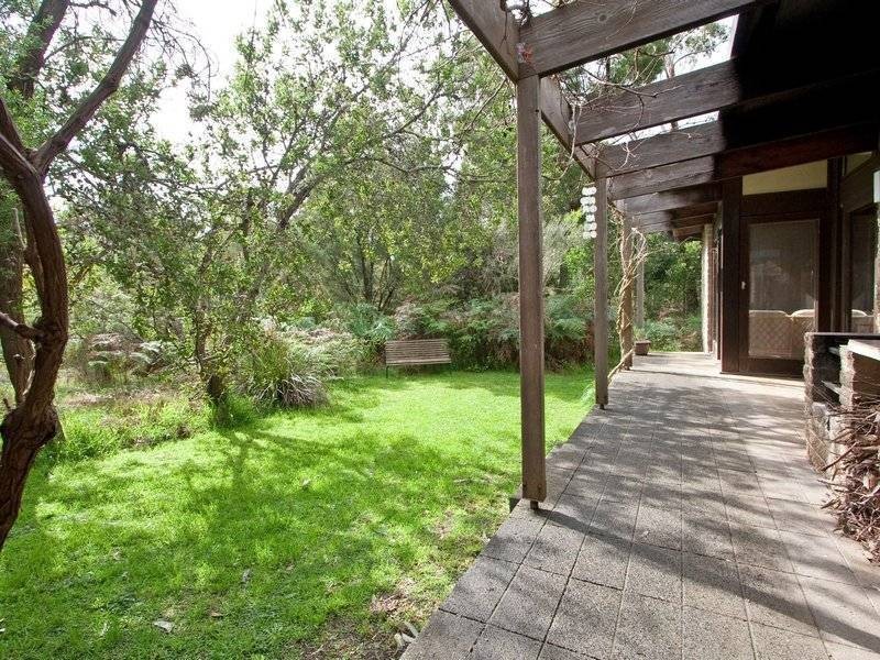 21 Marine Parade, Shoreham VIC 3916