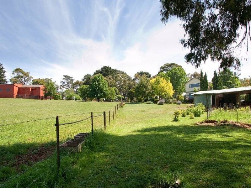 59 Main Creek Road, Red Hill VIC 3937