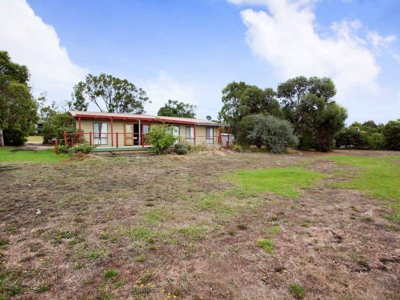 8 Stanmore Avenue, Somers VIC 3927