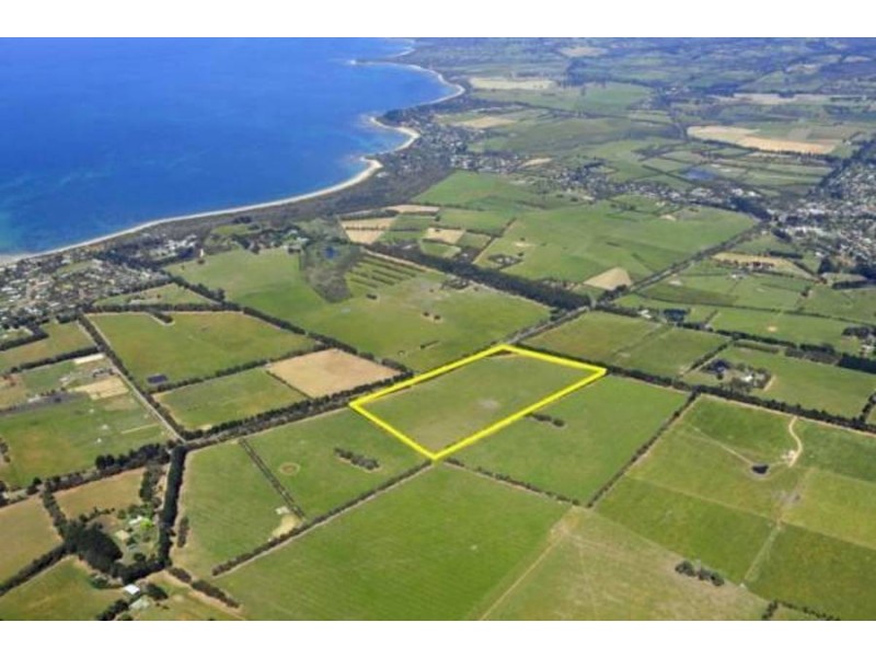 8 Cnr Coolart – Sandy Point Road, Somers VIC 3927