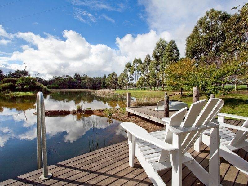 15 Hunts Road, Bittern VIC 3918