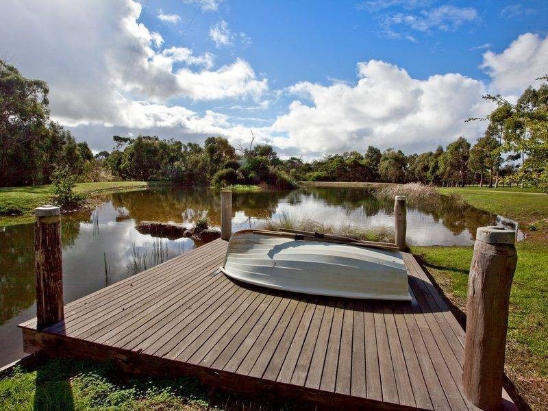 15 Hunts Road, Bittern VIC 3918