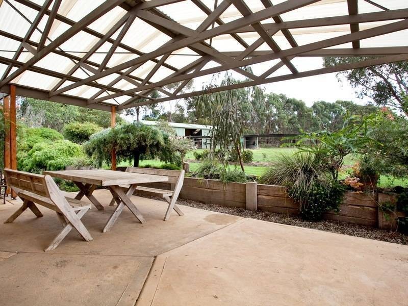 32 Hunts Road, Bittern VIC 3918