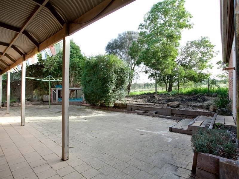 16 Ferguson Drive, Balnarring Beach VIC 3926