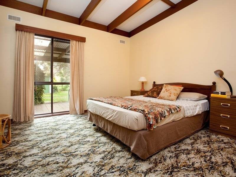 2 Sidney, Balnarring Beach VIC 3926