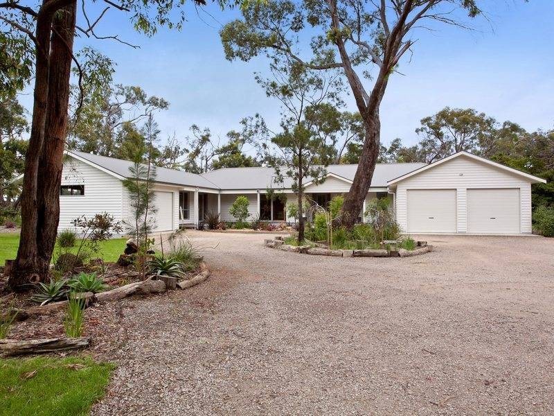 30 Island View Crescent, Bittern VIC 3918