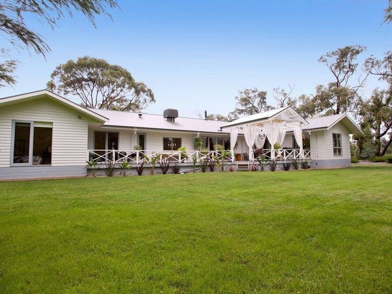 30 Island View Crescent, Bittern VIC 3918