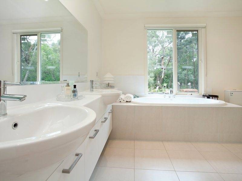30 Island View Crescent, Bittern VIC 3918