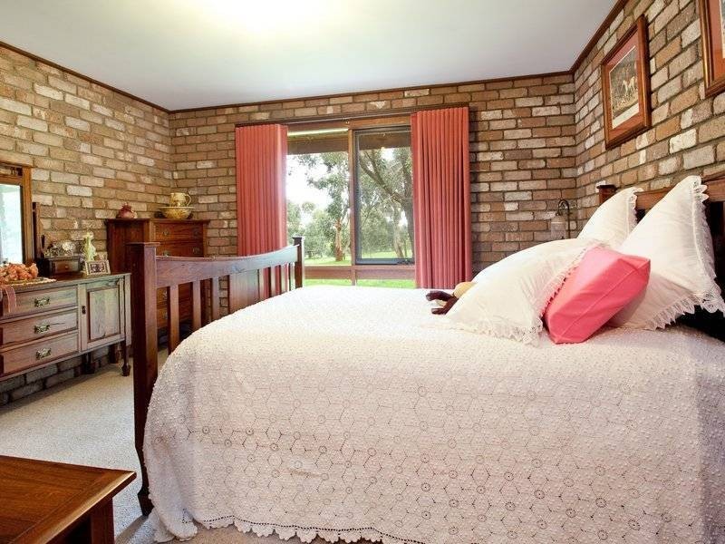 62 Graydens Road, Tyabb VIC 3913