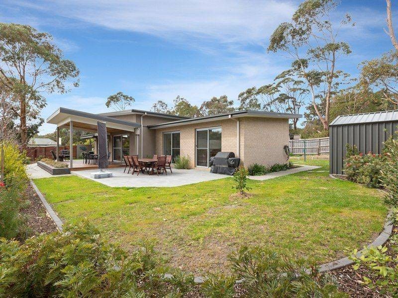 1A Kay Crt, Somers VIC 3927