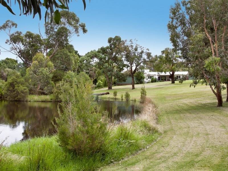 665 Dunns Creek Road, Dromana VIC 3936