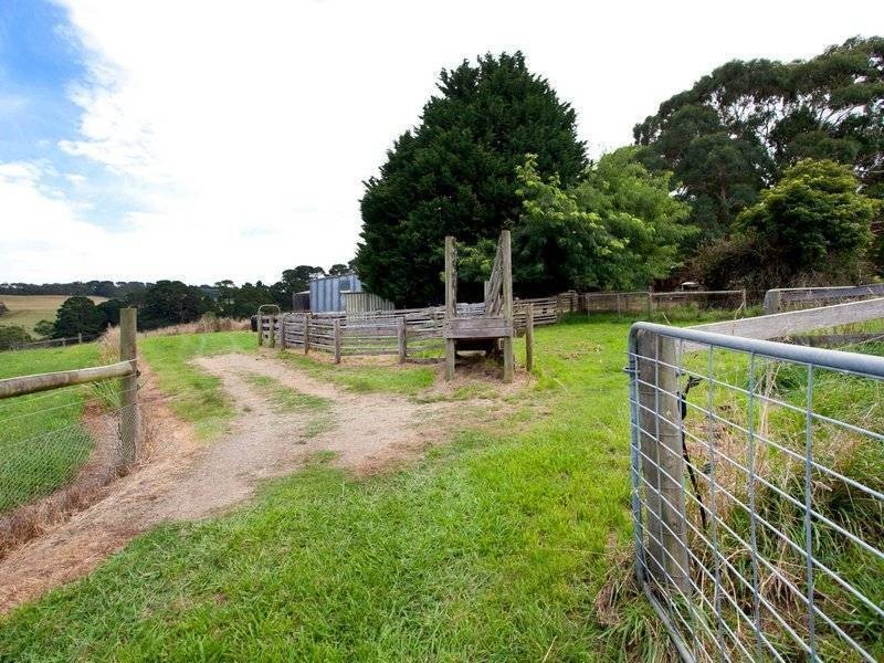 72 Shoreham Road, Red Hill VIC 3937