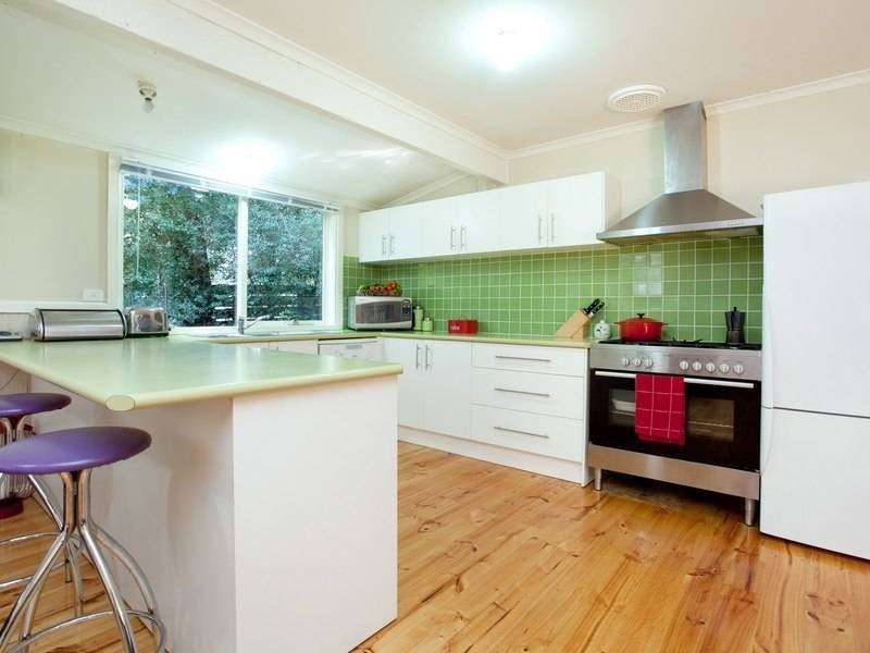 12 Station Road, Red Hill VIC 3937