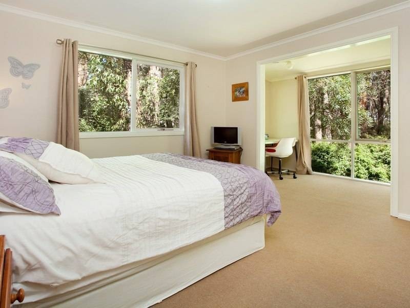 12 Station Road, Red Hill VIC 3937