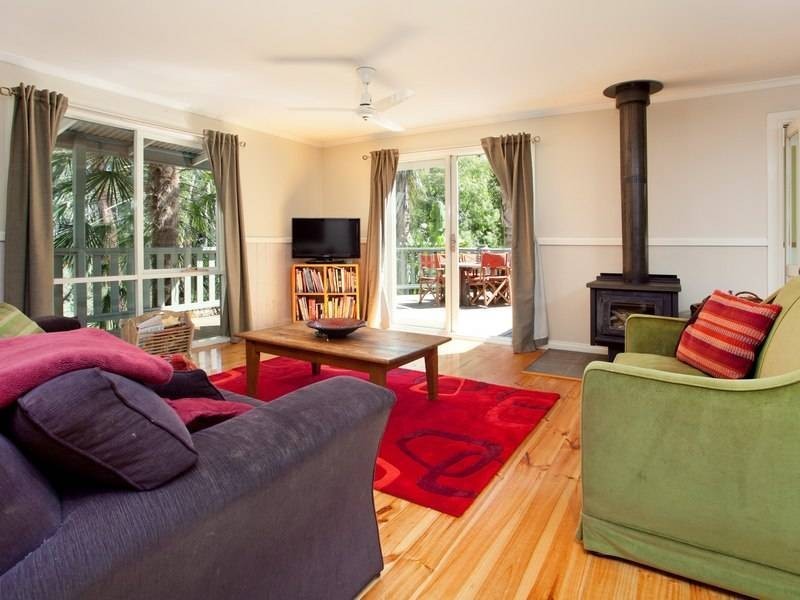 12 Station Road, Red Hill VIC 3937