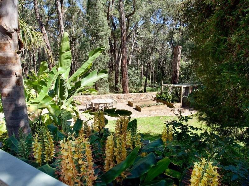 12 Station Road, Red Hill VIC 3937