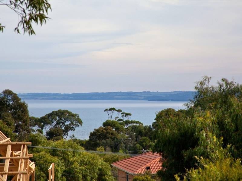 38 Tower Hill Road, Somers VIC 3927