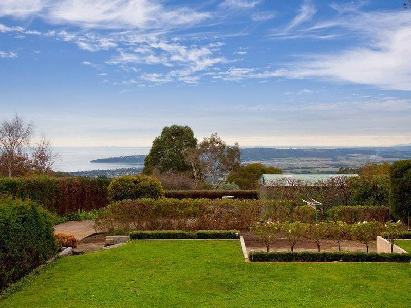 420 Arthurs Seat Rd, Red Hill VIC 3937