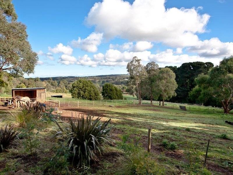76 Shoreham Road, Red Hill VIC 3937