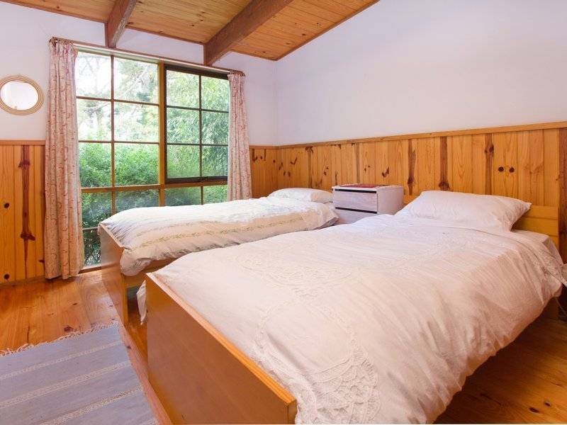 10 Steen Avenue, Shoreham VIC 3916