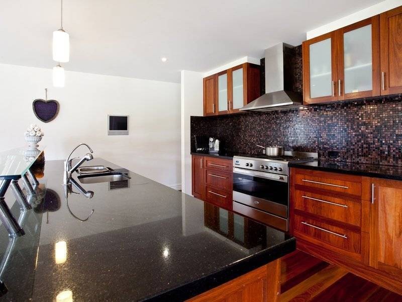 12 Hendersons Road, Bittern VIC 3918