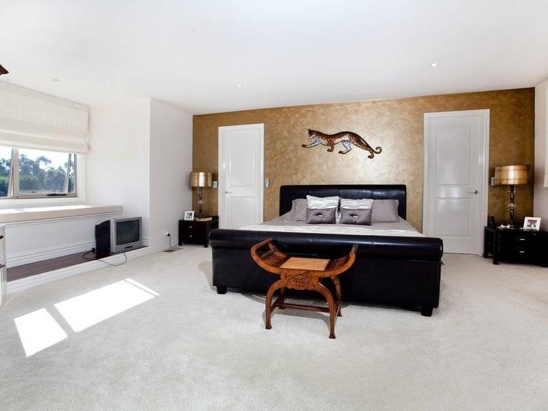 12 Hendersons Road, Bittern VIC 3918
