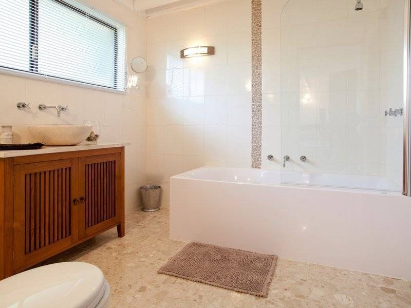 24 Pine Grove, Shoreham VIC 3916