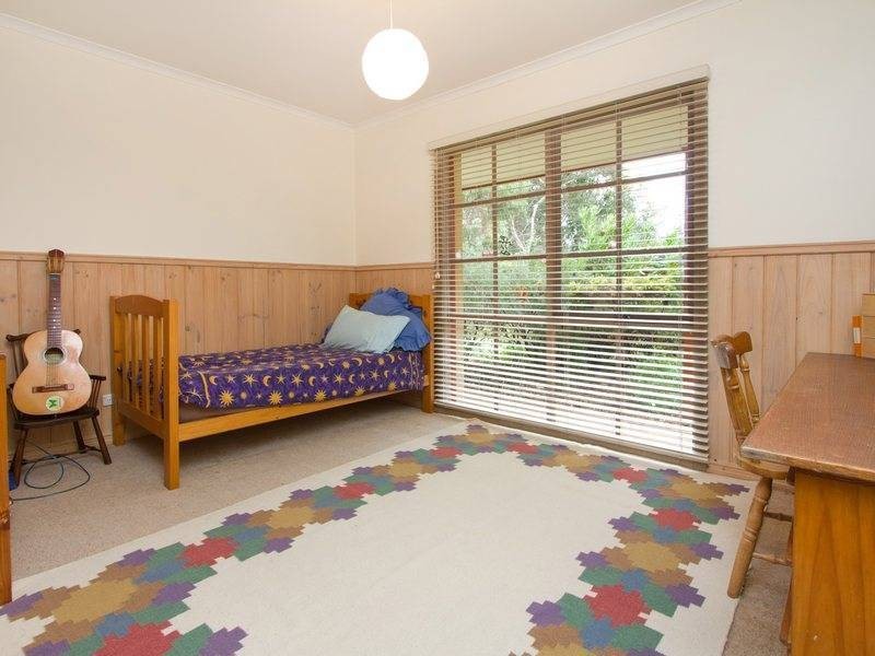 11 Eyre Road, Somers VIC 3927