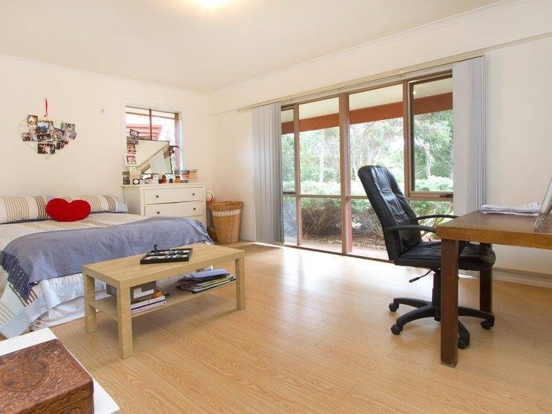 11 Eyre Road, Somers VIC 3927