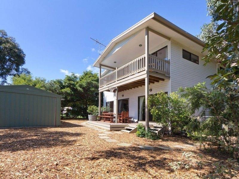 4 Hendon Avenue, Somers VIC 3927