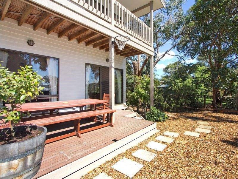 4 Hendon Avenue, Somers VIC 3927