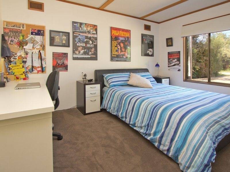 4 Hendon Avenue, Somers VIC 3927