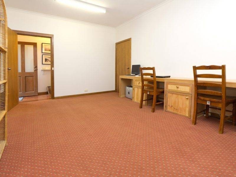 4 Hendon Avenue, Somers VIC 3927