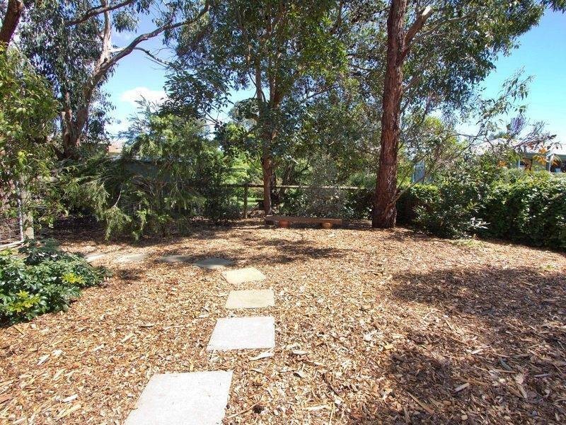 4 Hendon Avenue, Somers VIC 3927