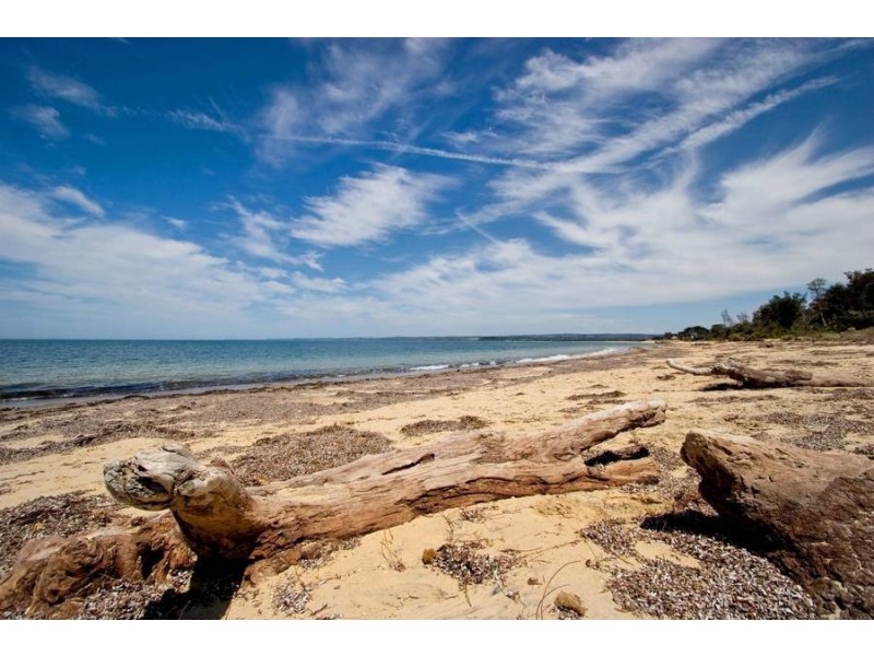 4 Hendon Avenue, Somers VIC 3927