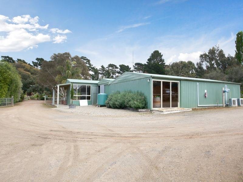 600 Stumpy Gully Road, Tuerong VIC 3915