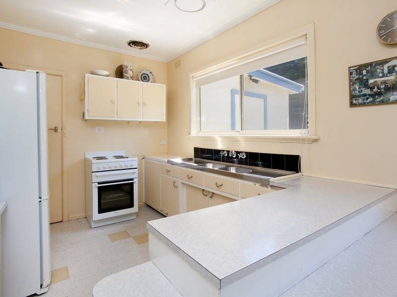 36 Western Parade, Point Leo VIC 3916