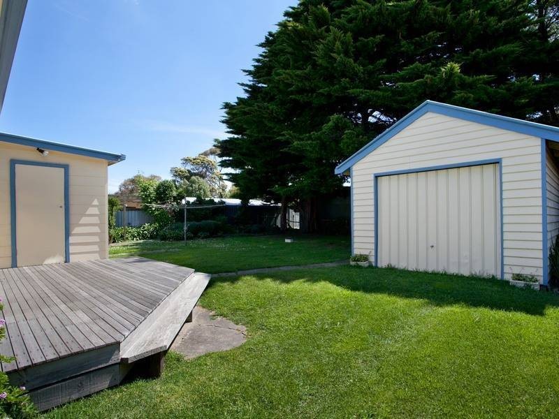 36 Western Parade, Point Leo VIC 3916