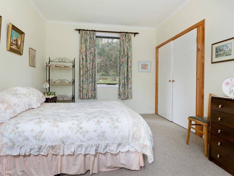 99 Byrnes Rd, Shoreham VIC 3916