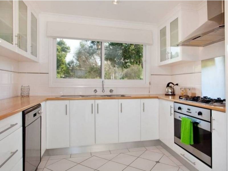 30 Myers Drive, Shoreham VIC 3916