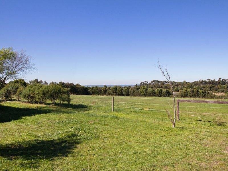5 Sandstone Island Circle, Bittern VIC 3918