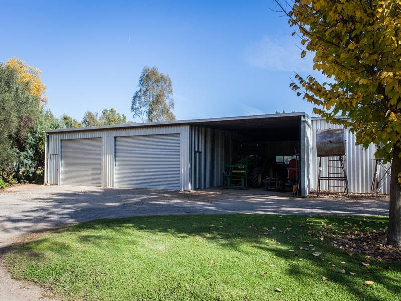 215 Moyhu-Meadow Creek Road, Moyhu VIC 3732