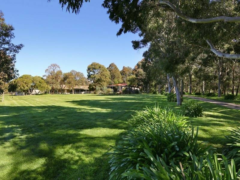 239 Myers Rd, Balnarring VIC 3926